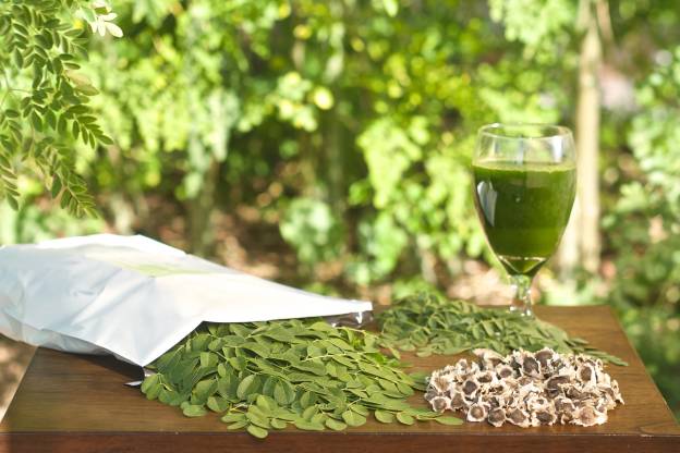 Fresh Moringa Leaves